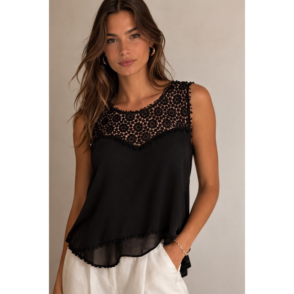 Monteau LA Black Crochet Lace Sleeveless Tank Top Layering‎ Tiered Blouse Small